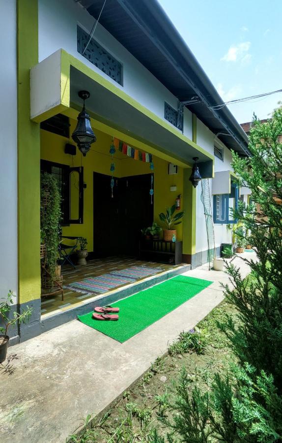 Stargaze Backpackers Hostel Guwahati Exterior photo